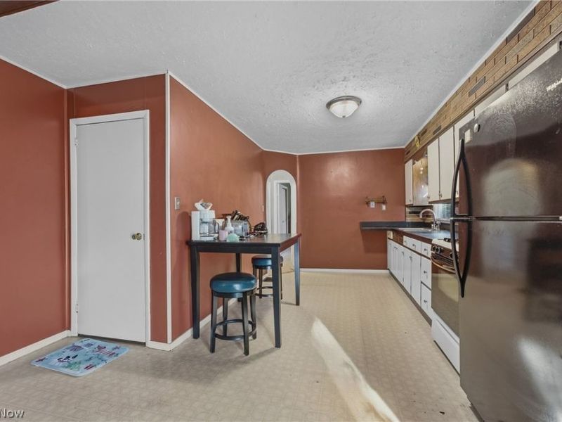 345 E Simpson Street, Alliance, OH 44601 Photo 27