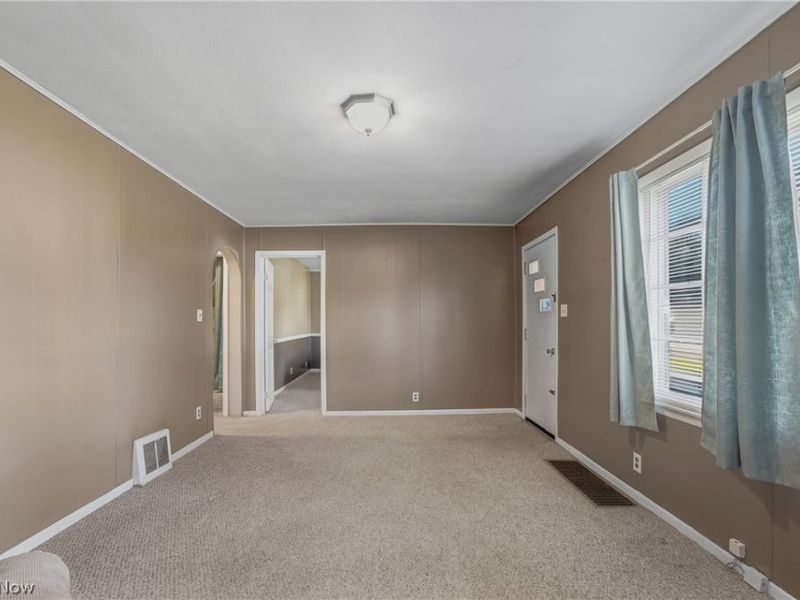 345 E Simpson Street, Alliance, OH 44601 Photo 33