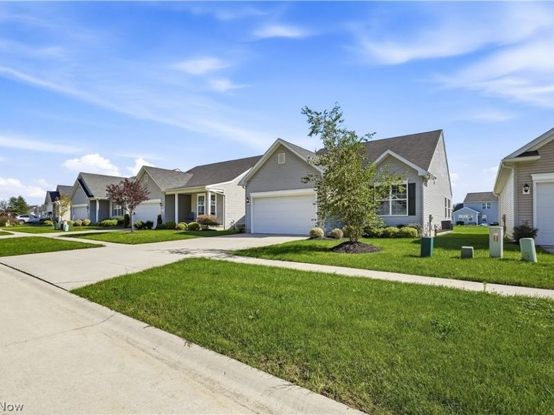 6671 Amber Way , North Ridgeville, OH 44039 Photo 3