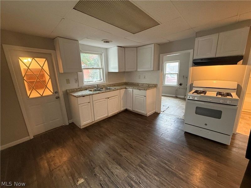 1956 W 50th Street, Cleveland, OH 44102 Photo 8