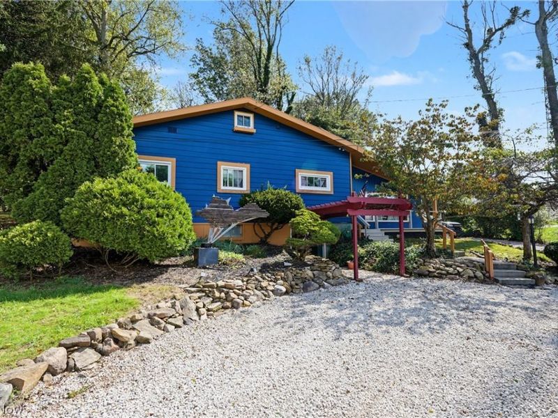 819 Sunset View Boulevard, Tallmadge, OH 44278 Photo 2