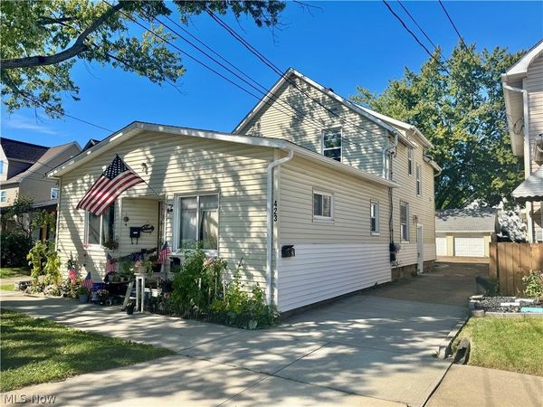 423 7th Street , Fairport Harbor, OH 44077