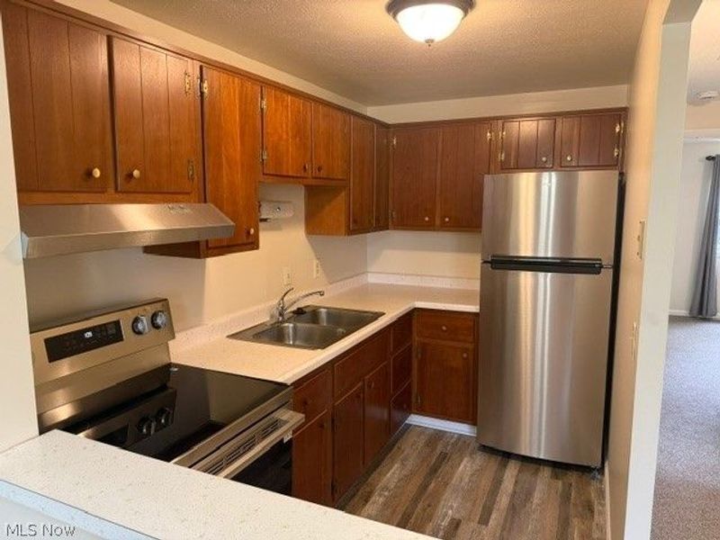 10004 Darrow Road, Twinsburg, OH 44087 Photo 3