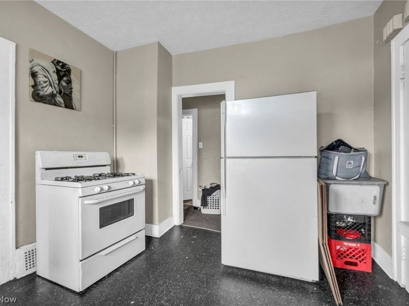3477 E 142 Street, Cleveland, OH 44120 Photo 14