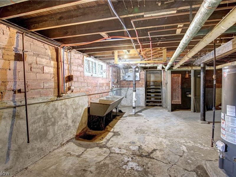 719 E 157th Street, Cleveland, OH 44110 Photo 16