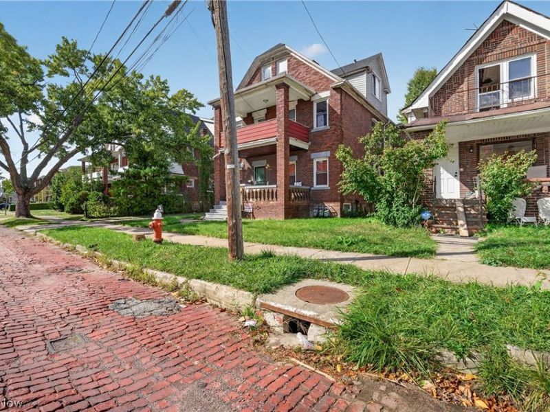 15733 Halliday Avenue, Cleveland, OH 44110 Photo 5