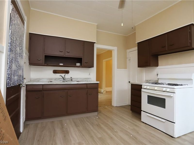 1029 E 78th Street, Cleveland, OH 44103 Photo 6
