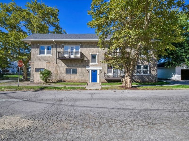 4225 W 22nd Street, Cleveland, OH 44109 Photo 2