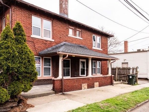 2241 Tuscarawas Street W, Canton, OH 44708