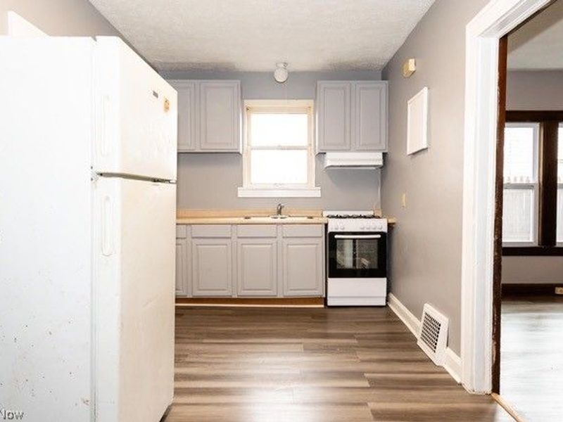 2241 Tuscarawas Street W, Canton, OH 44708 Photo 12