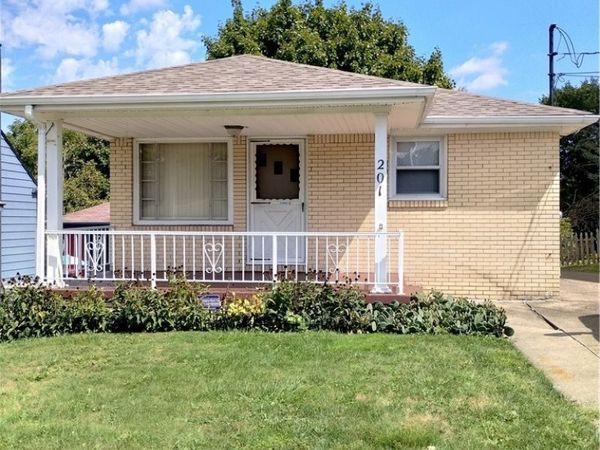 201 N Belle Vista Avenue , Youngstown, OH 44509