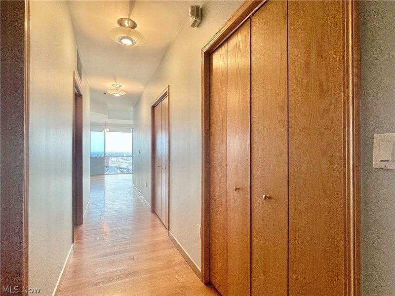 701 W Lakeside Avenue, Unit 1110, Cleveland, OH 44113 Photo 21