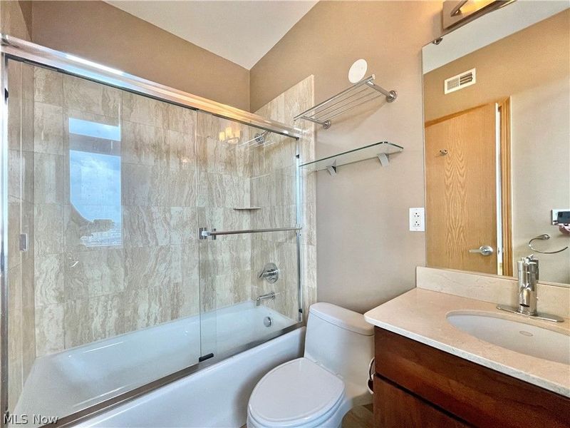 701 W Lakeside Avenue, Unit 1110, Cleveland, OH 44113 Photo 28