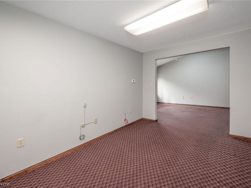 4222 State Route 43, Unit B, Kent, OH 44240 Photo 11