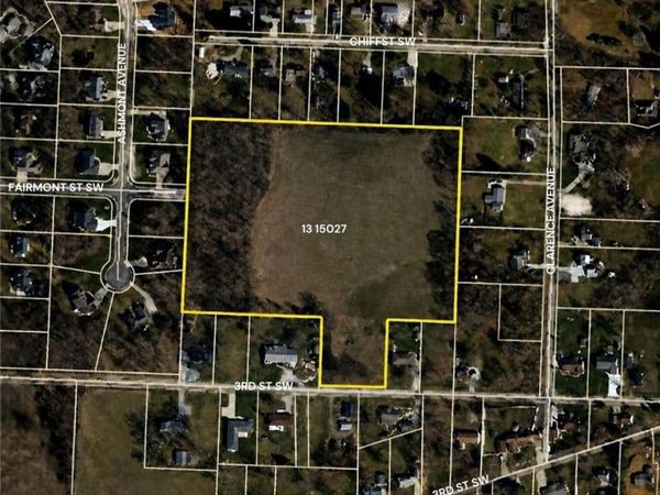 53rd Street SW, Canton, OH 44706