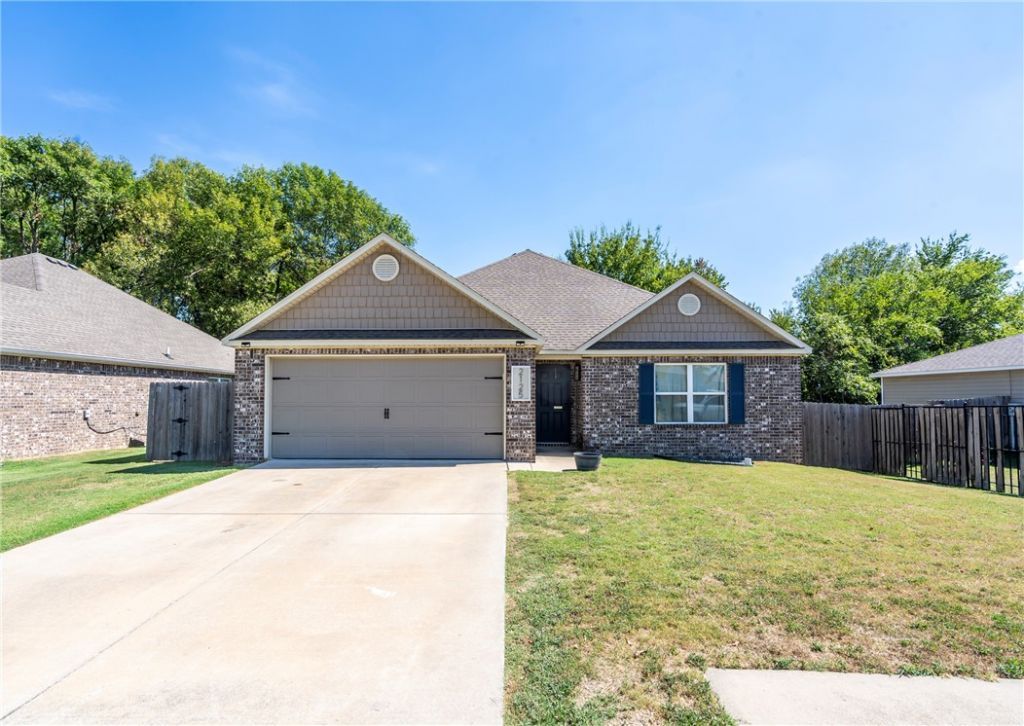 2125 Talia Trail  Siloam Springs, AR 72761