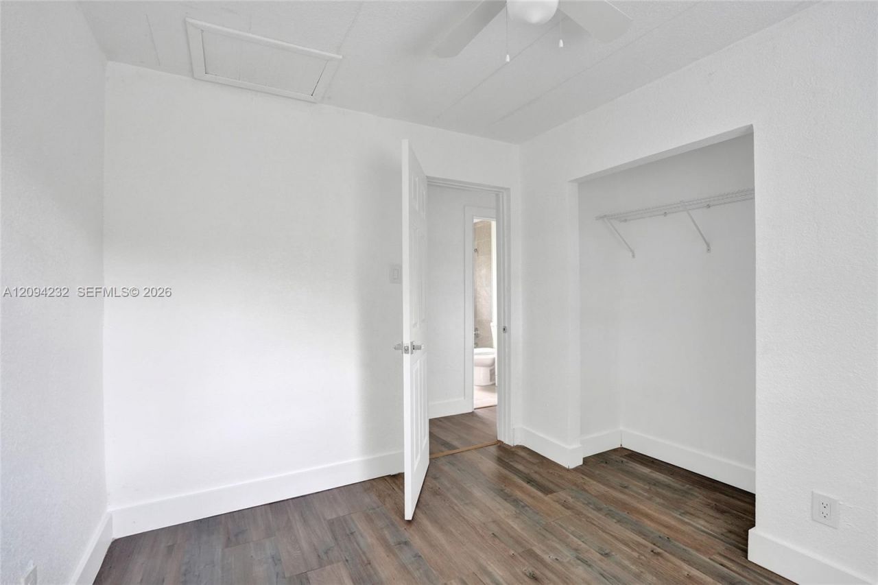 2910 NW 25th St, Fort Lauderdale, FL 33311 Photo