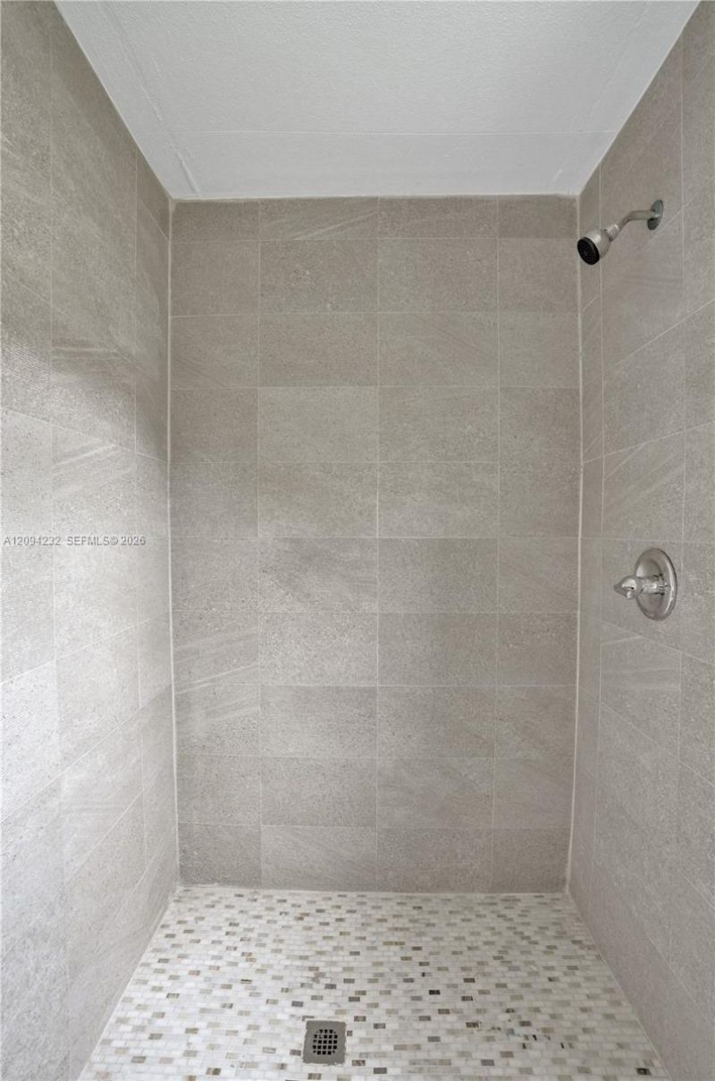 2910 NW 25th St, Fort Lauderdale, FL 33311 Photo