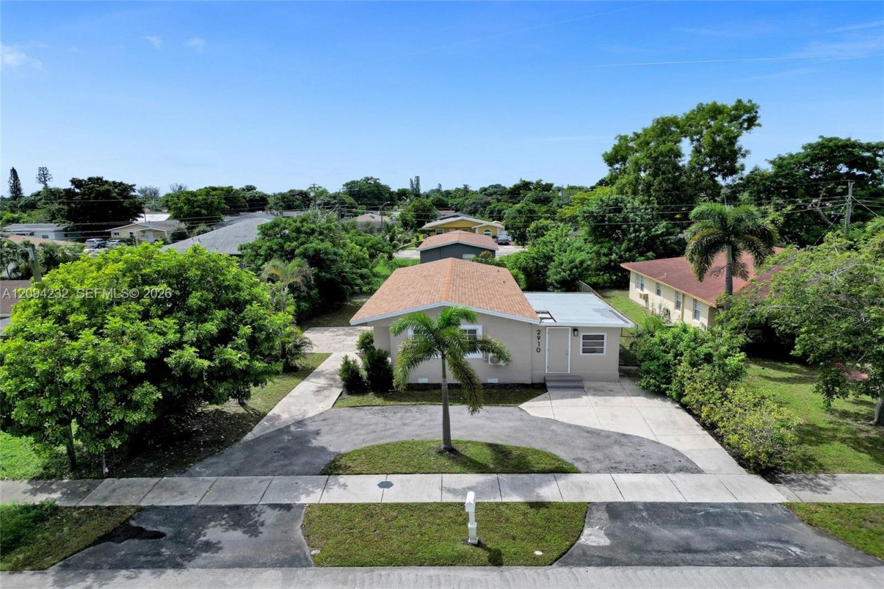 2910 NW 25th St, Fort Lauderdale, FL 33311 Photo