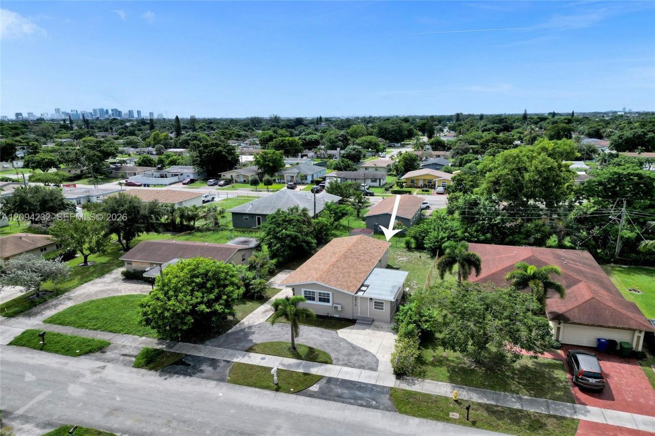 2910 NW 25th St, Fort Lauderdale, FL 33311 Photo