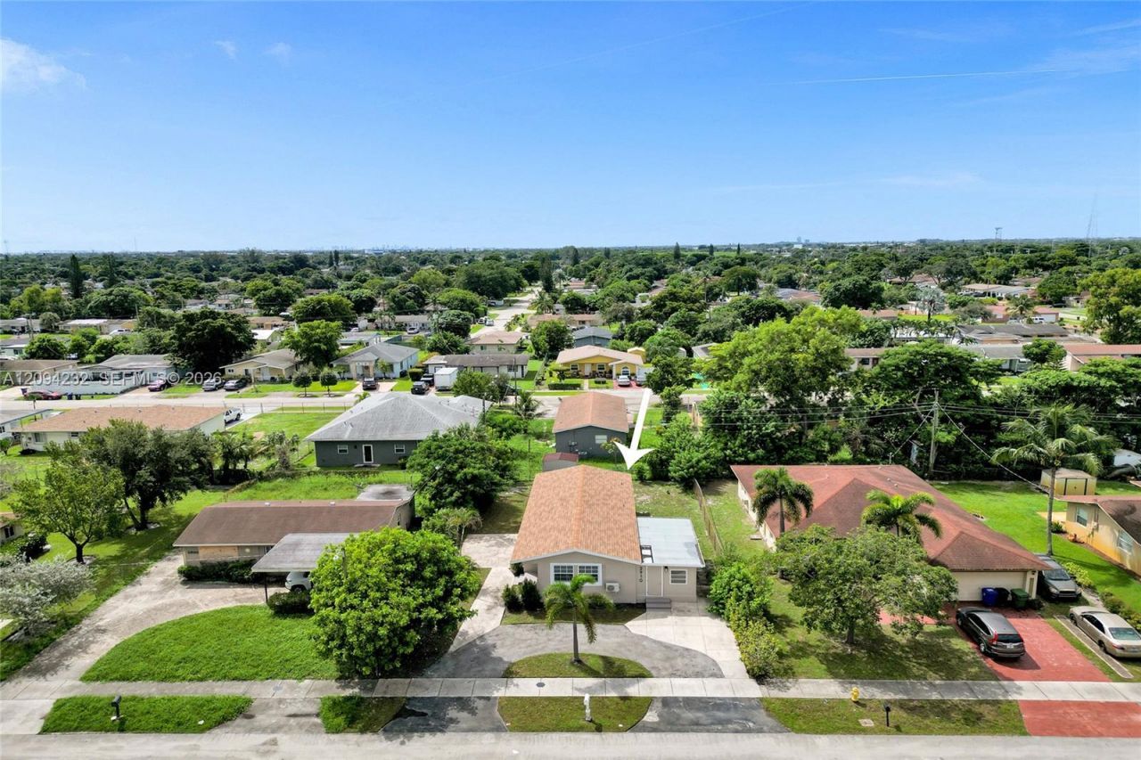 2910 NW 25th St, Fort Lauderdale, FL 33311 Photo