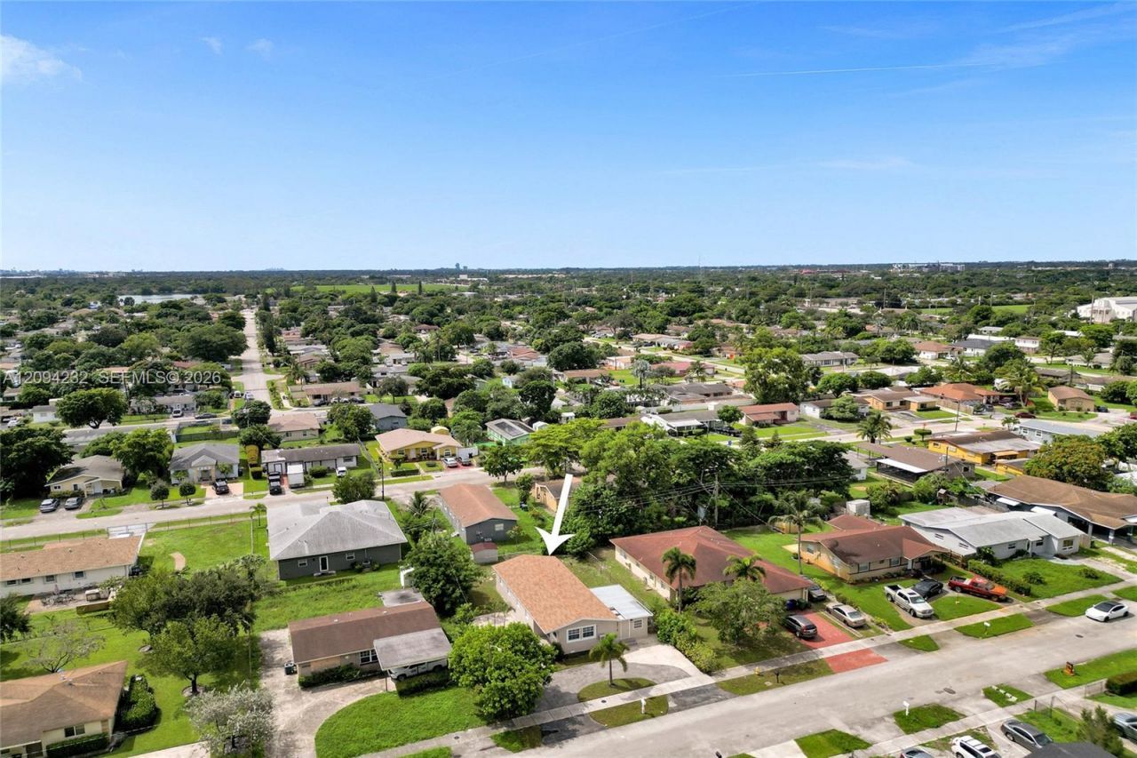 2910 NW 25th St, Fort Lauderdale, FL 33311 Photo