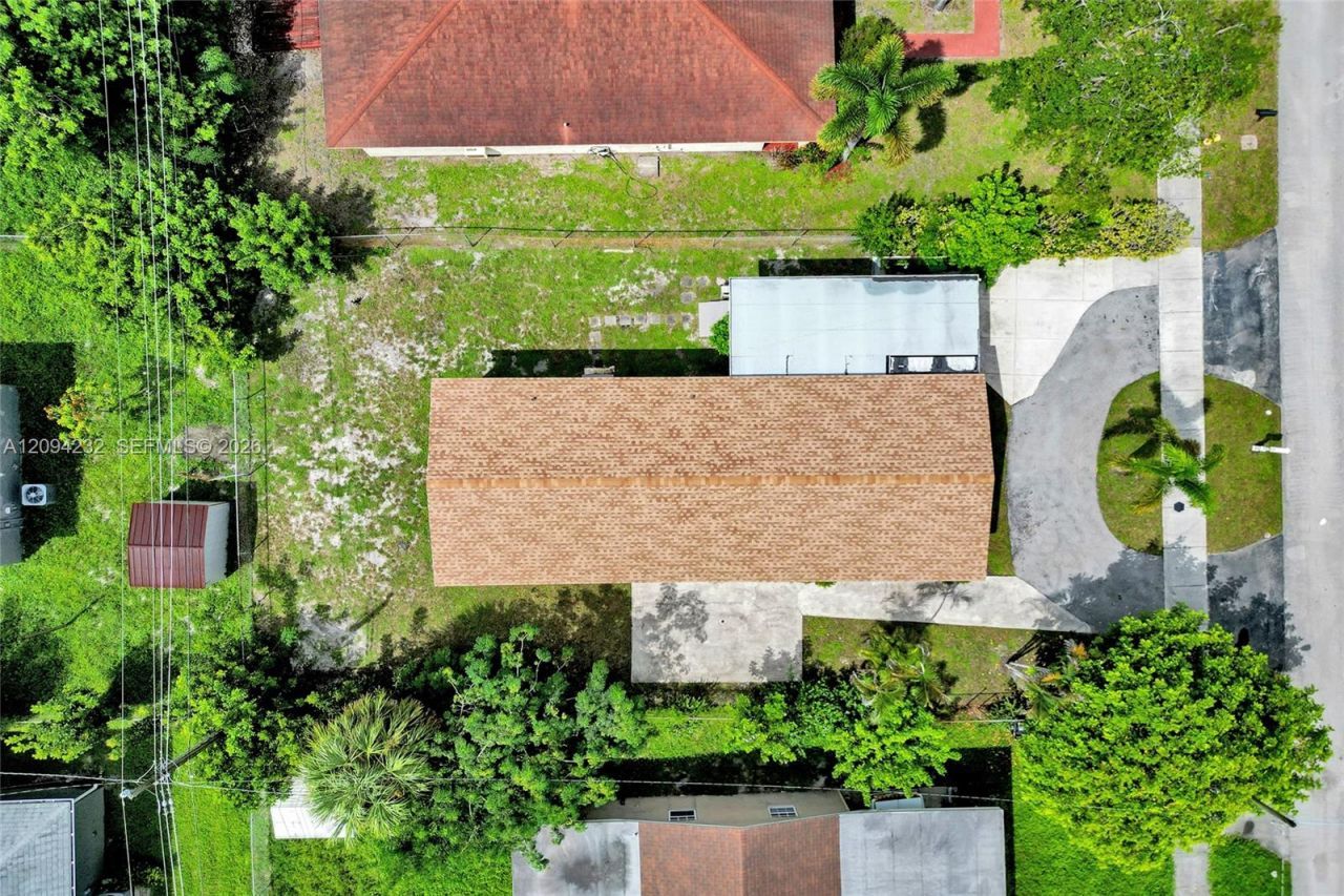 2910 NW 25th St, Fort Lauderdale, FL 33311 Photo