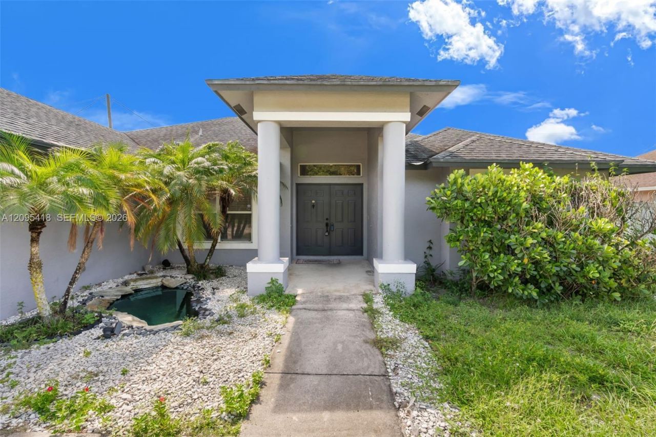 912 SW Paar Dr , Port Saint Lucie, FL 34953 Photo