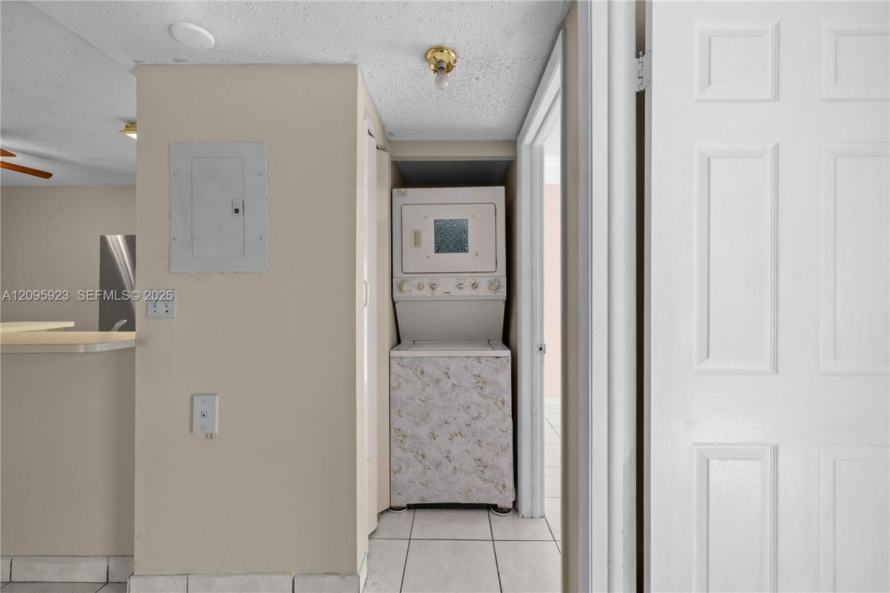 15619 SW 73rd Cir Ter , Unit 10-9, Miami, FL 33193 Photo