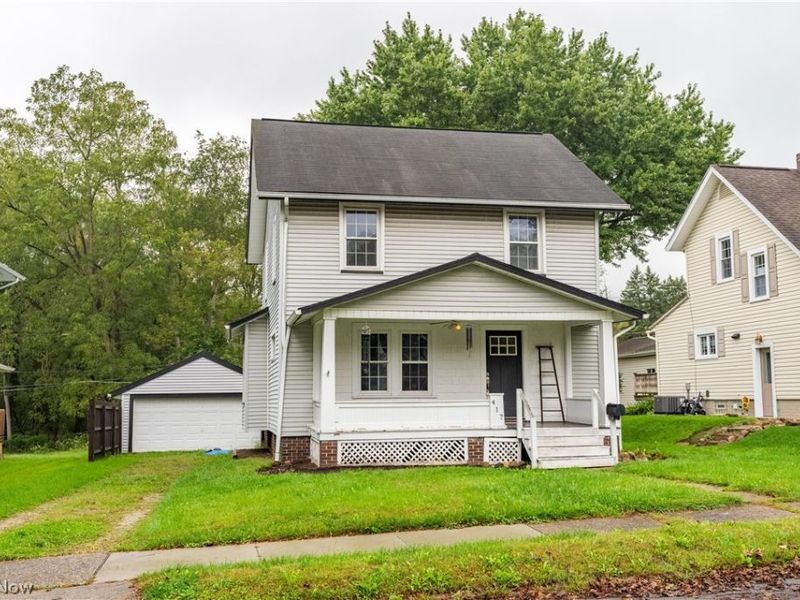 417 Tuscarawas Avenue NW, Brewster, OH 44613 Photo 2
