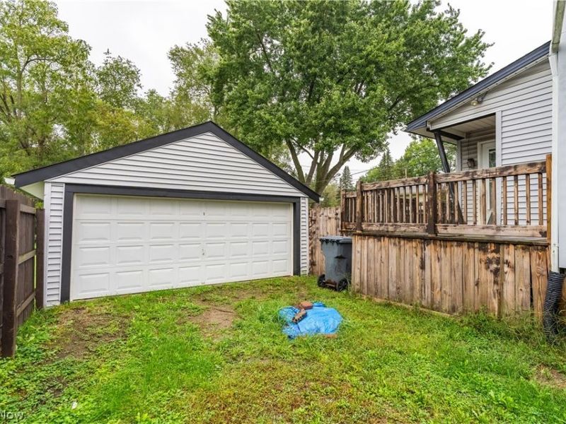 417 Tuscarawas Avenue NW, Brewster, OH 44613 Photo 3