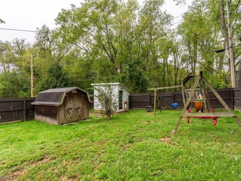 417 Tuscarawas Avenue NW, Brewster, OH 44613 Photo 8