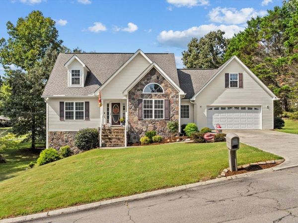 3101 Farm View Court, Rocky Face, GA 30740
