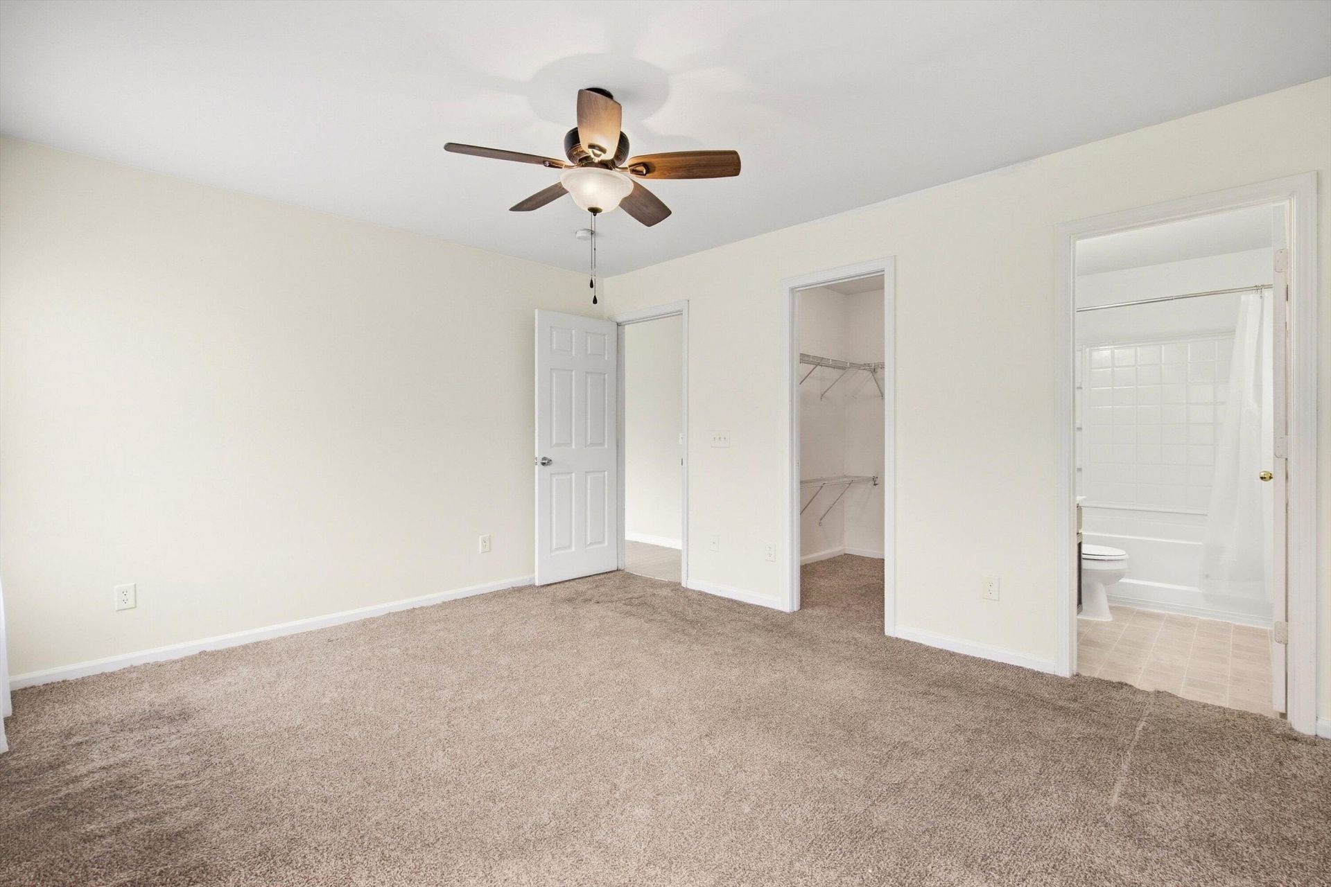 265 Avonshire Drive Photo 17