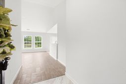 265 Avonshire Drive photo 4