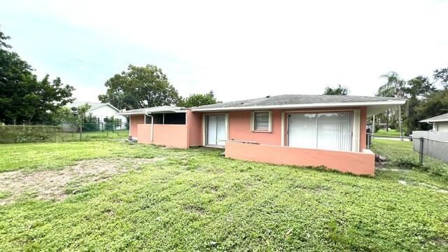 357 NE Camelot Drive, Port Saint Lucie, FL 34983 Photo