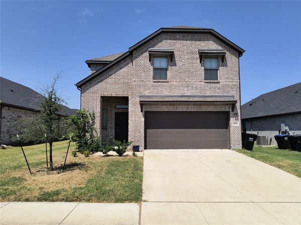 320 Leopold Trail , Greenville, TX 75402