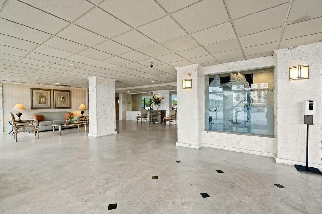 1901 N Ocean Boulevard, Unit 4B, Fort Lauderdale, FL 33305 Photo