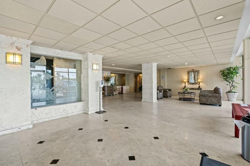 1901 N Ocean Boulevard, Unit 4B, Fort Lauderdale, FL 33305 Photo