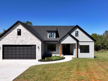 9726 Leesville Rd., Evington, VA 24550