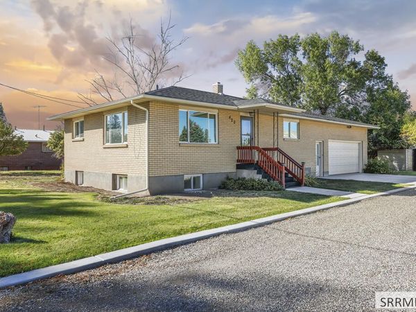 420 W 1st S, RIGBY, ID 83422