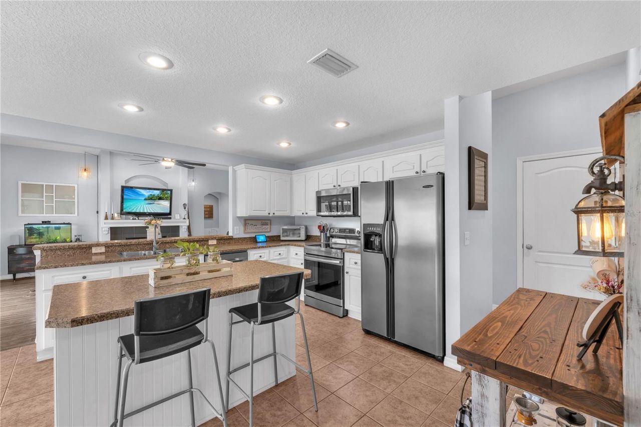 4516 Hawkins Road, Plant City, FL 33567 Photo