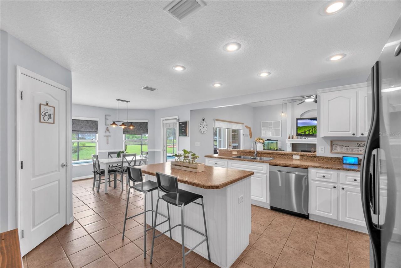 4516 Hawkins Road, Plant City, FL 33567 Photo