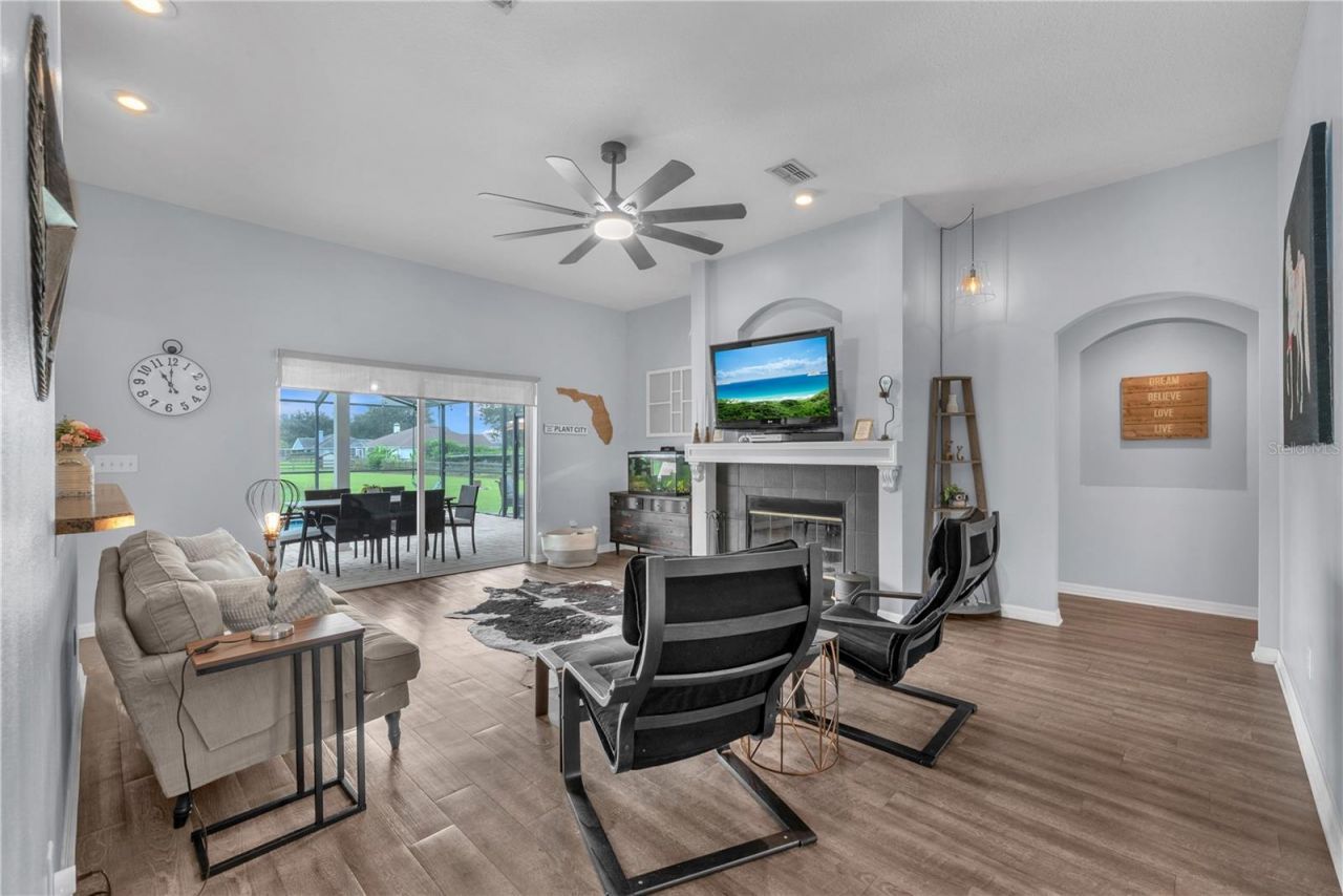 4516 Hawkins Road, Plant City, FL 33567 Photo