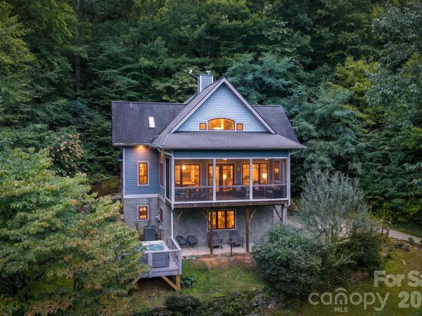 18 Wood Haven Lane, Black Mountain, NC 28711