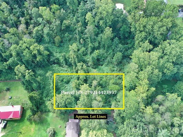 00 21st Street SW, Hickory, NC 28602