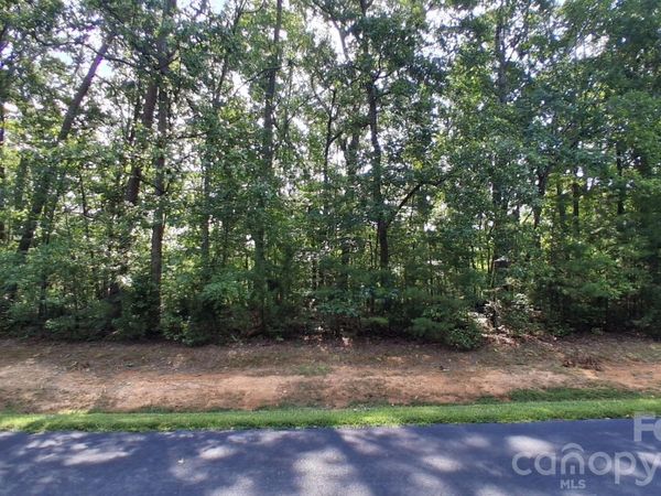 497 Harbor Drive W, Lexington, NC 27292
