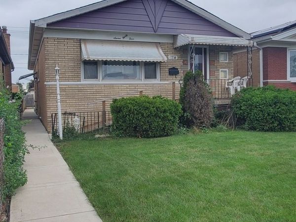 7734 Massasoit Avenue , Burbank, IL 60459