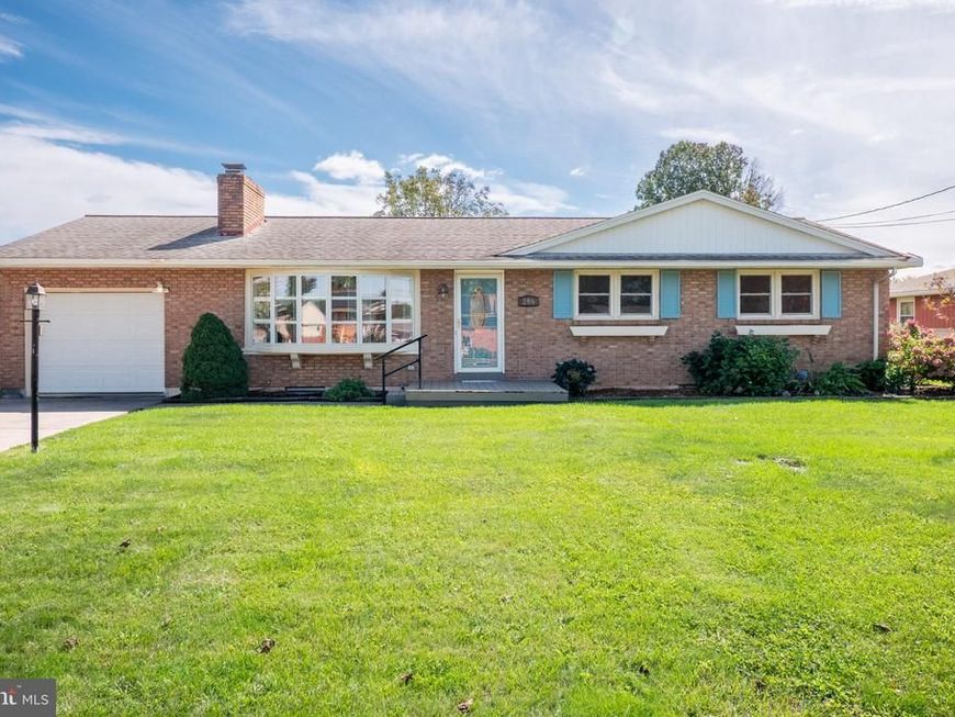 206 W Mckinley Avenue , Myerstown, PA 17067 Main Photo