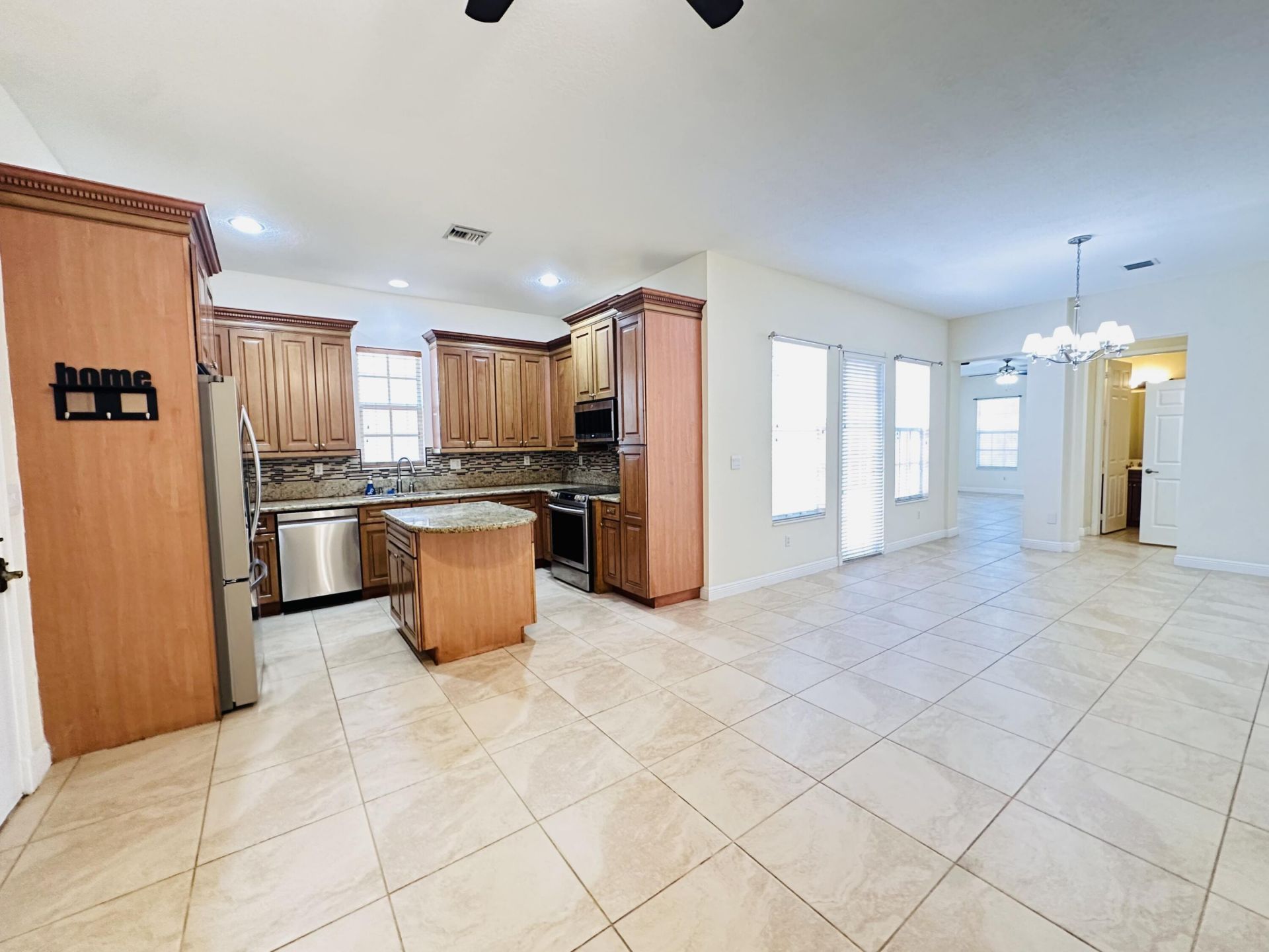 8296 NW 9th Avenue, Boca Raton, FL 33487 Photo